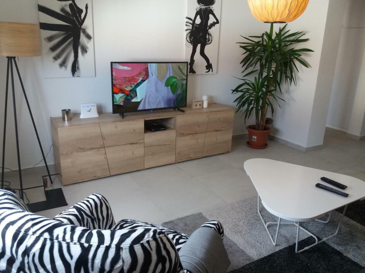 Lola App In City Center, 4+1 Pax PUY 외부 사진