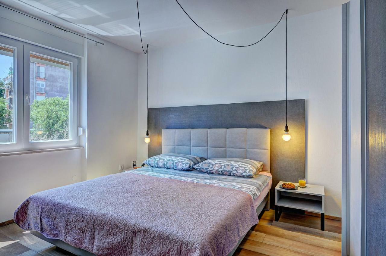 Lola App In City Center, 4+1 Pax PUY 외부 사진